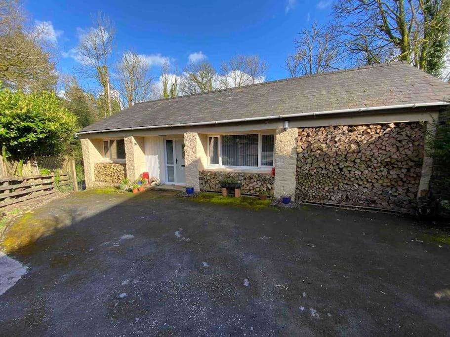 Beautiful Renovated Former Coach House Llandeilo Eksteriør bilde