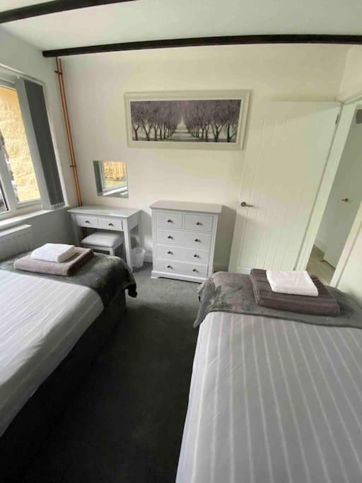 Beautiful Renovated Former Coach House Llandeilo Eksteriør bilde