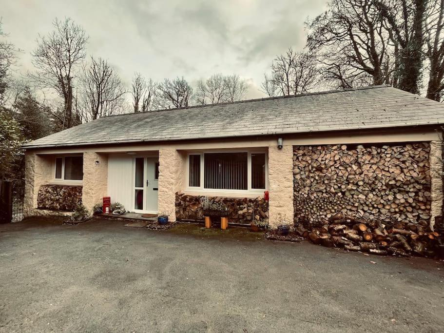 Beautiful Renovated Former Coach House Llandeilo Eksteriør bilde